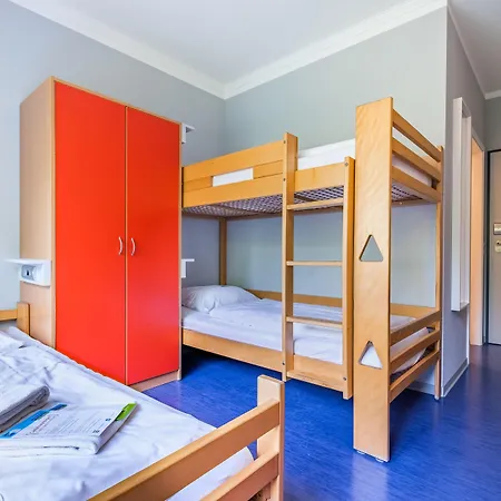 Хостел Martas Gaestehaeuser Hauptbahnhof Берлин