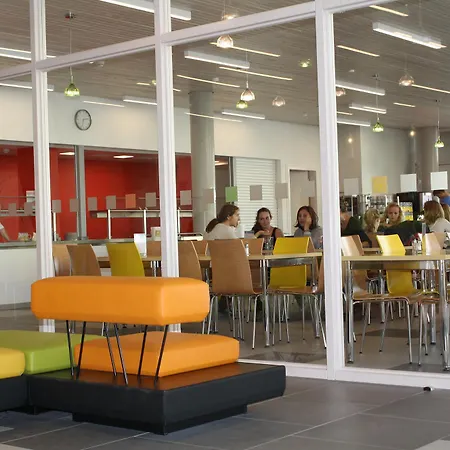 Hostel Martas Gaestehaeuser Hauptbahnhof *