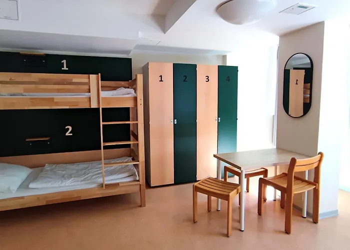 Hostal Martas Gaestehaeuser Hauptbahnhof Berlín