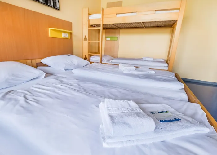 Hostal Martas Gaestehaeuser Hauptbahnhof Berlín