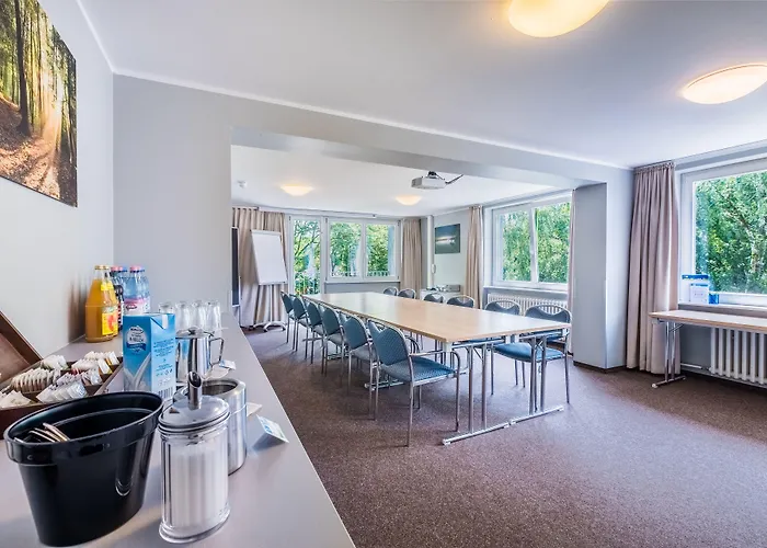 Martas Gaestehaeuser Hauptbahnhof Hostal *