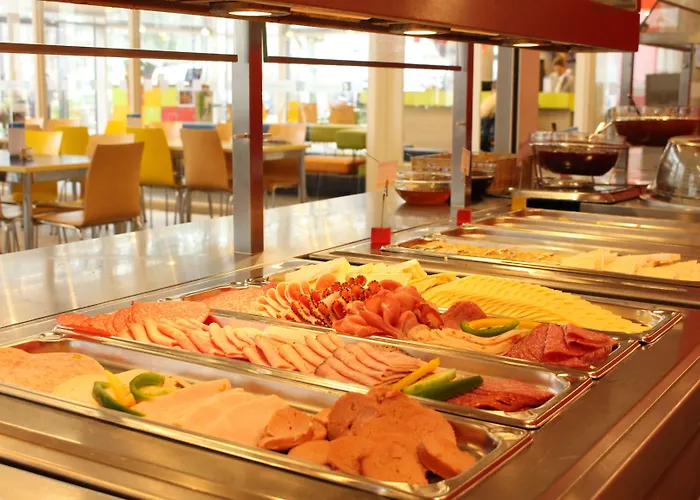 Hostal Martas Gaestehaeuser Hauptbahnhof Berlín